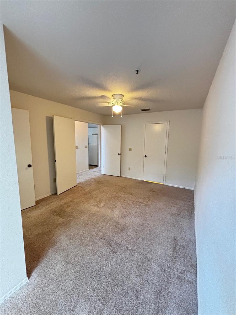 COLUMBIA ARMS CONDOMINIUMS - Residential