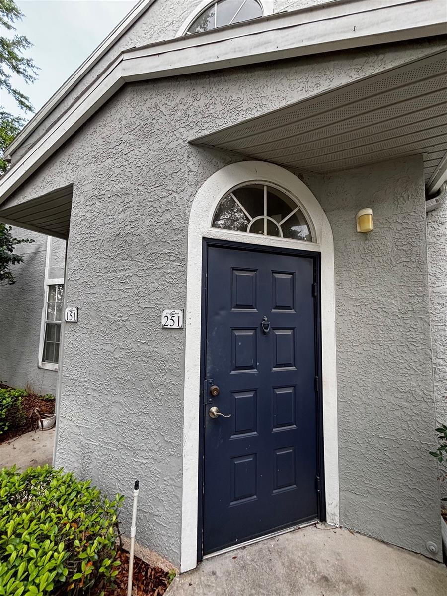 1615 COLUMBIA ARMS CIRCLE 251