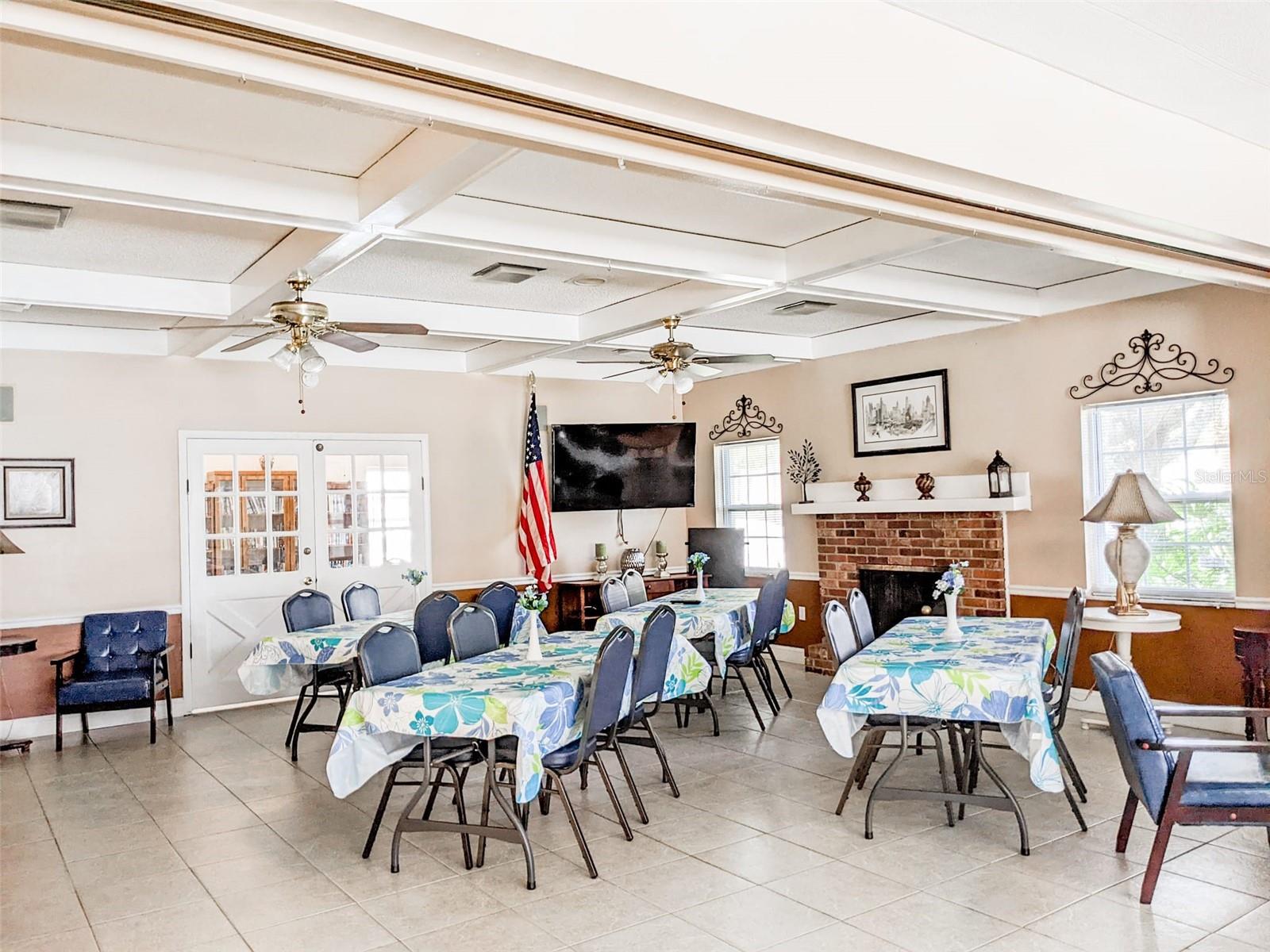 WOODSIDE VILLAGE CONDO - Residential