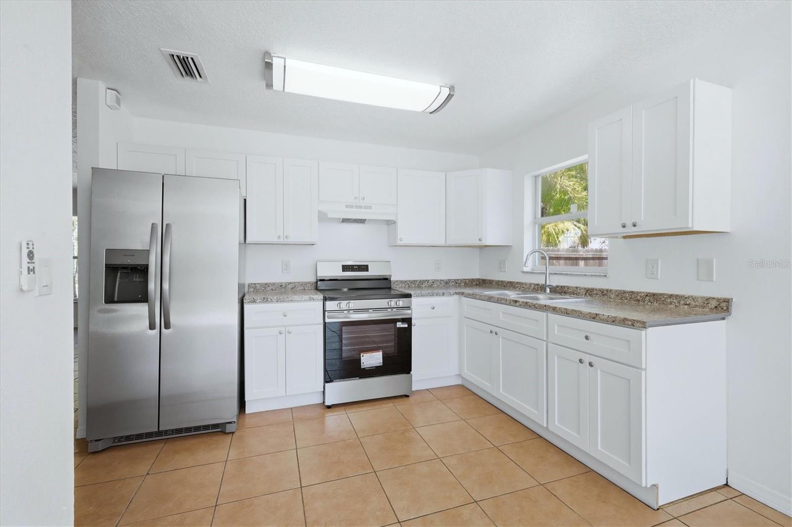 NORTH RIVERSIDE PARK - Residential