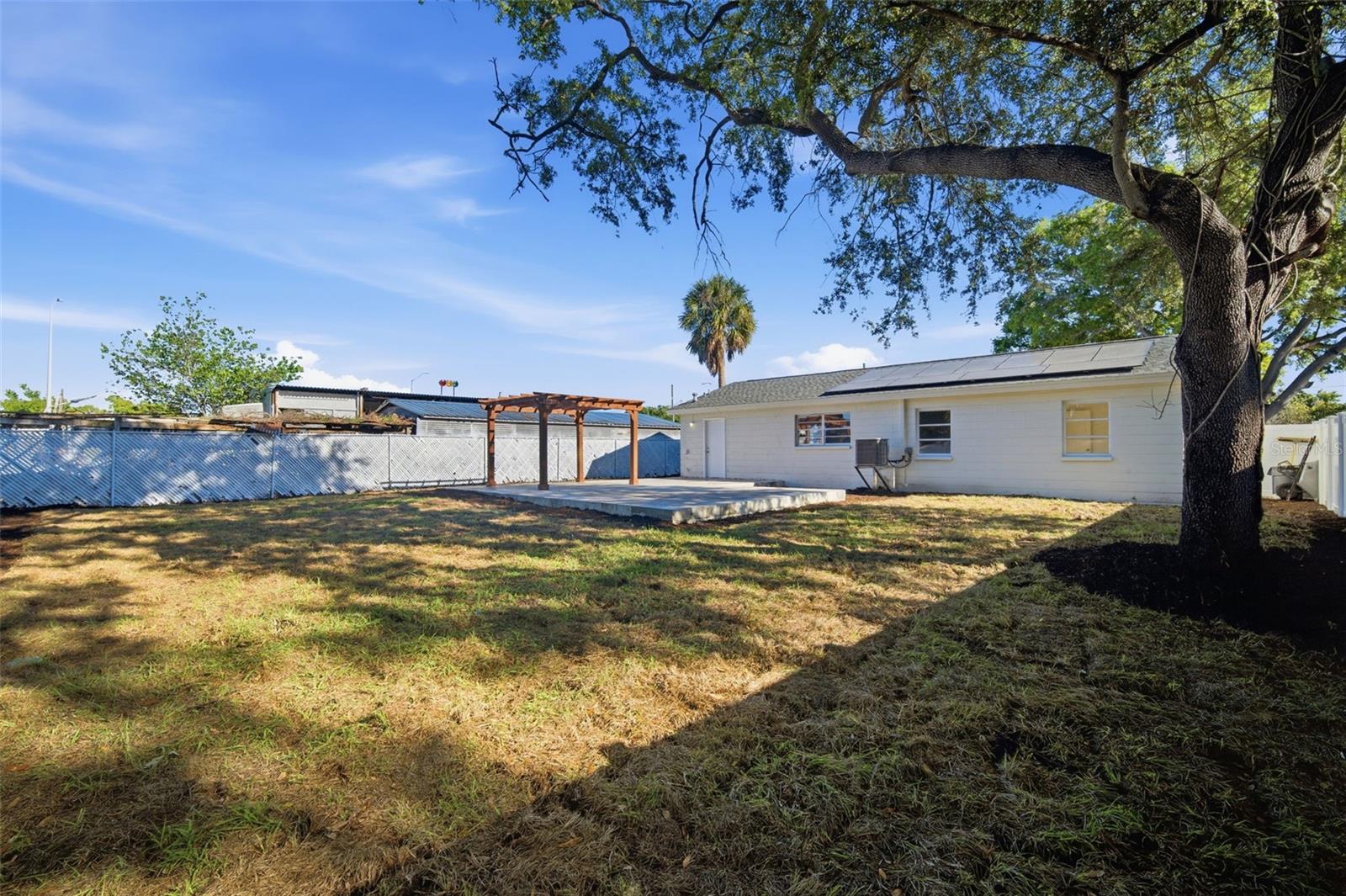 GANDY MANOR - Residential