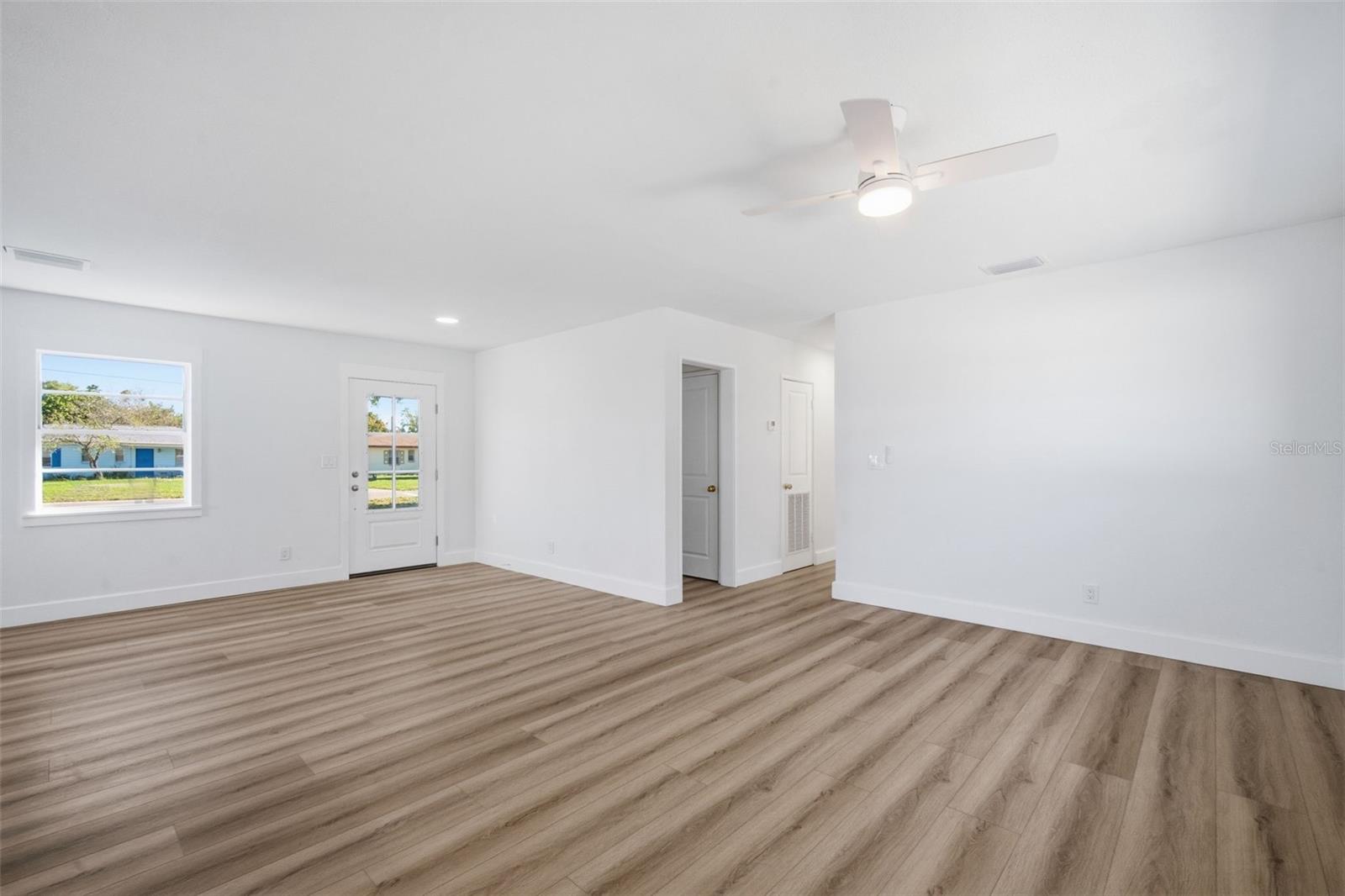 GANDY MANOR - Residential