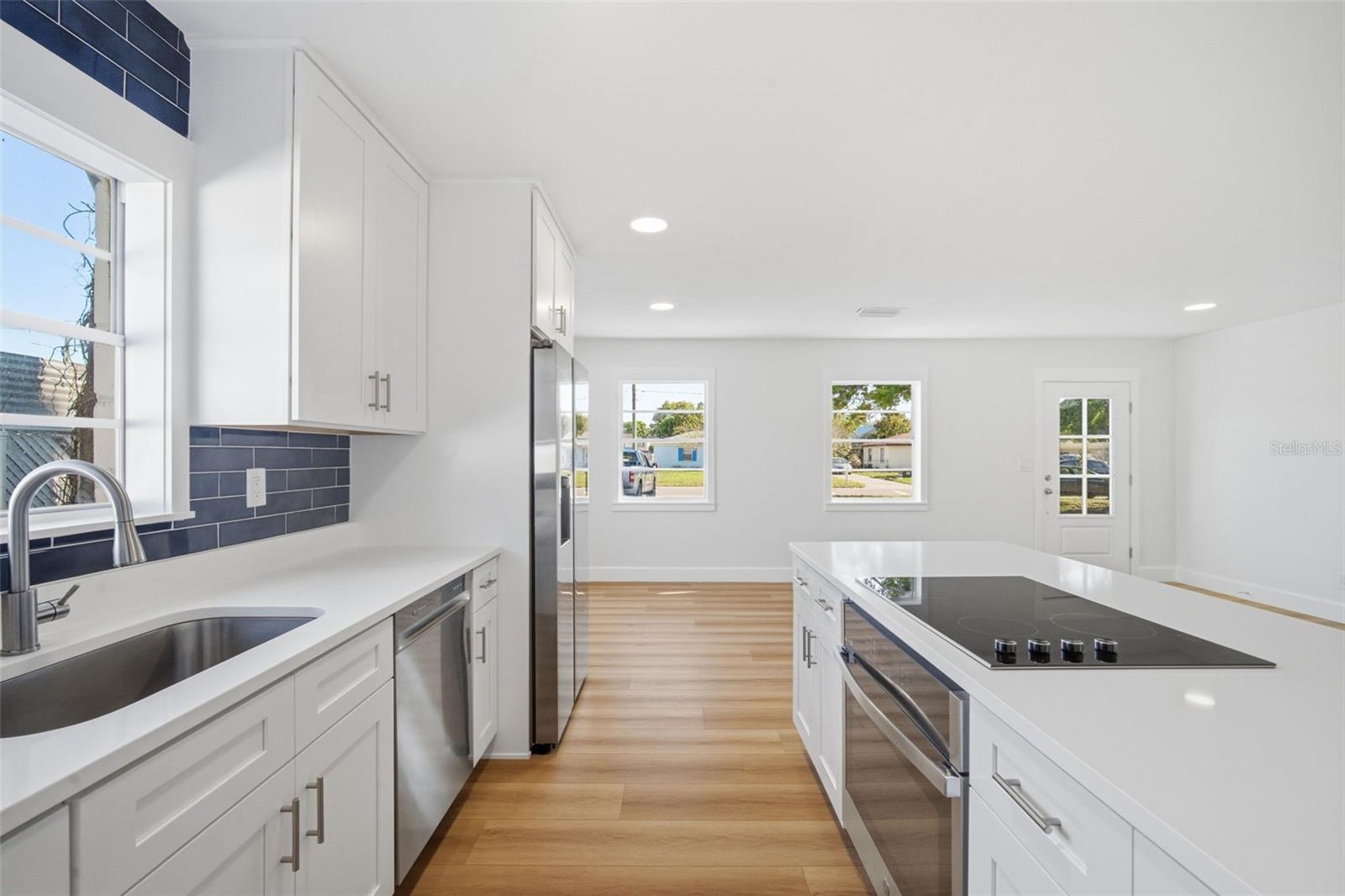 GANDY MANOR - Residential