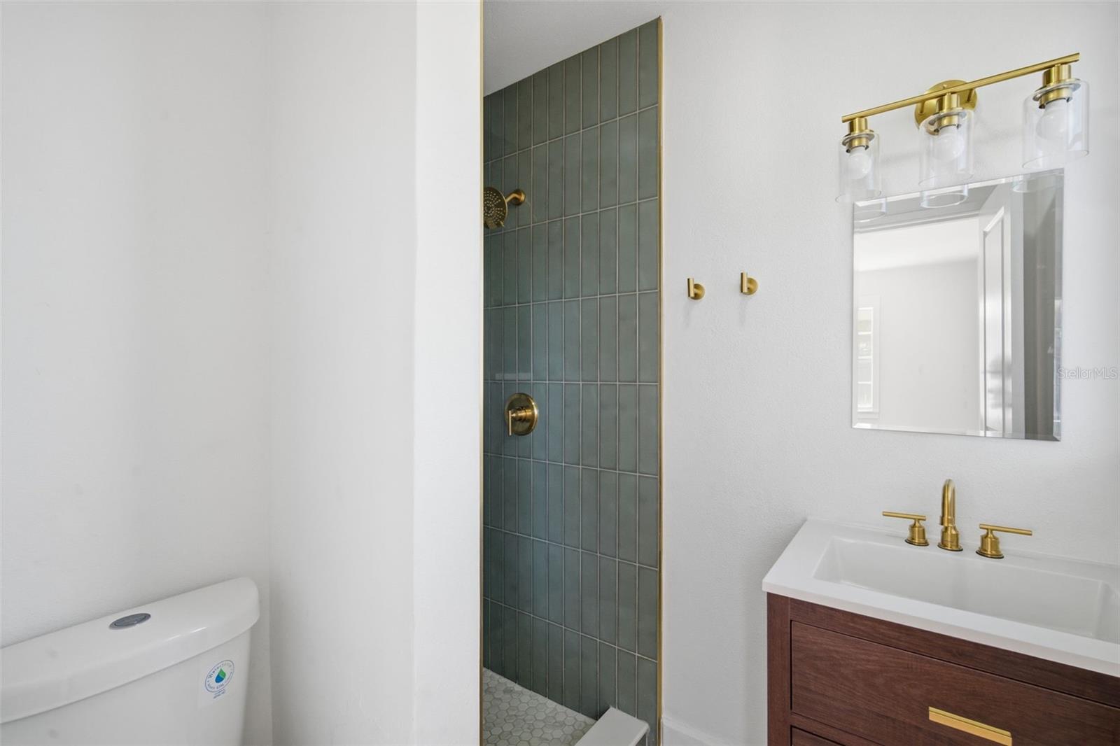 GANDY MANOR - Residential