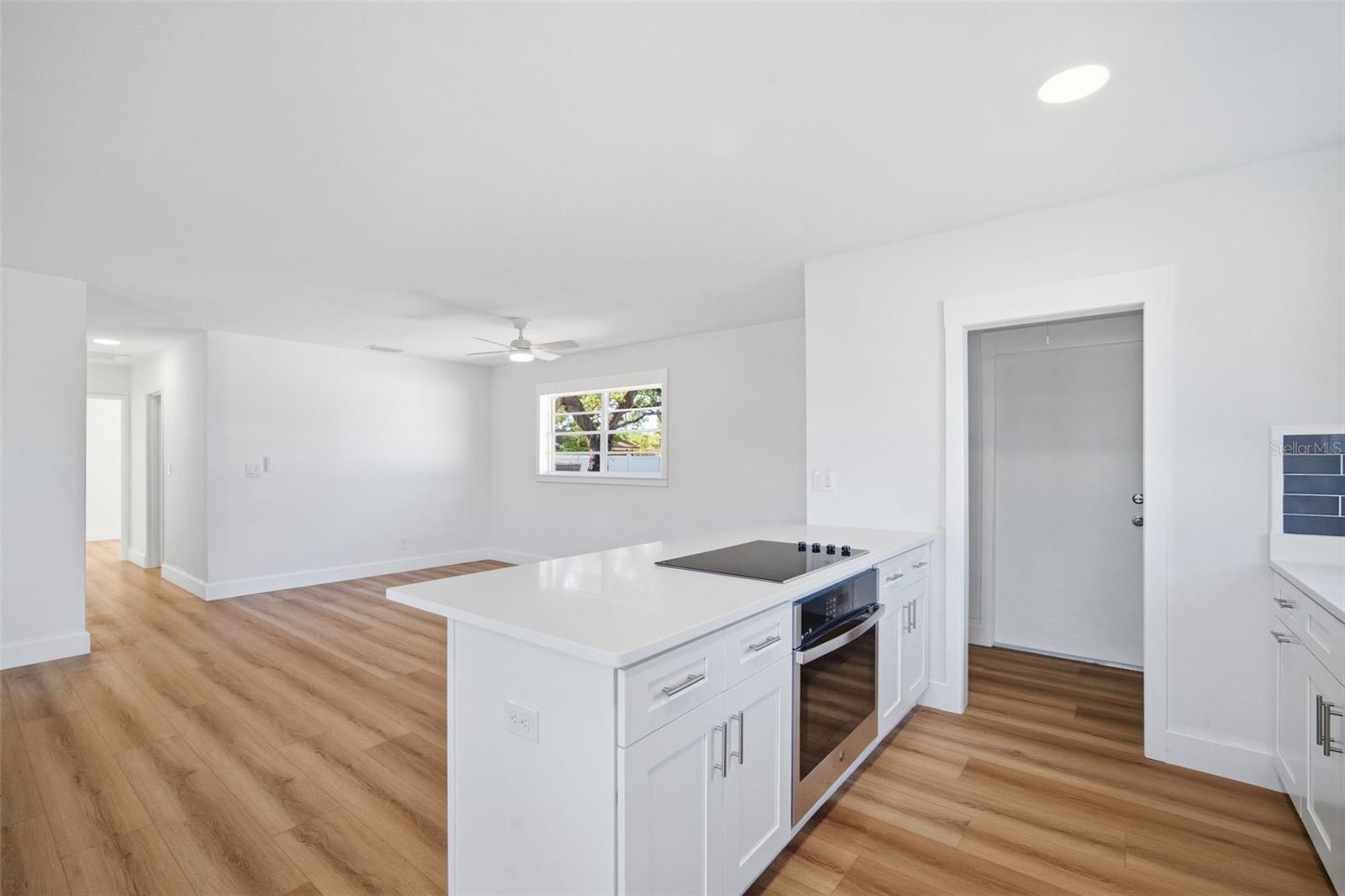 GANDY MANOR - Residential