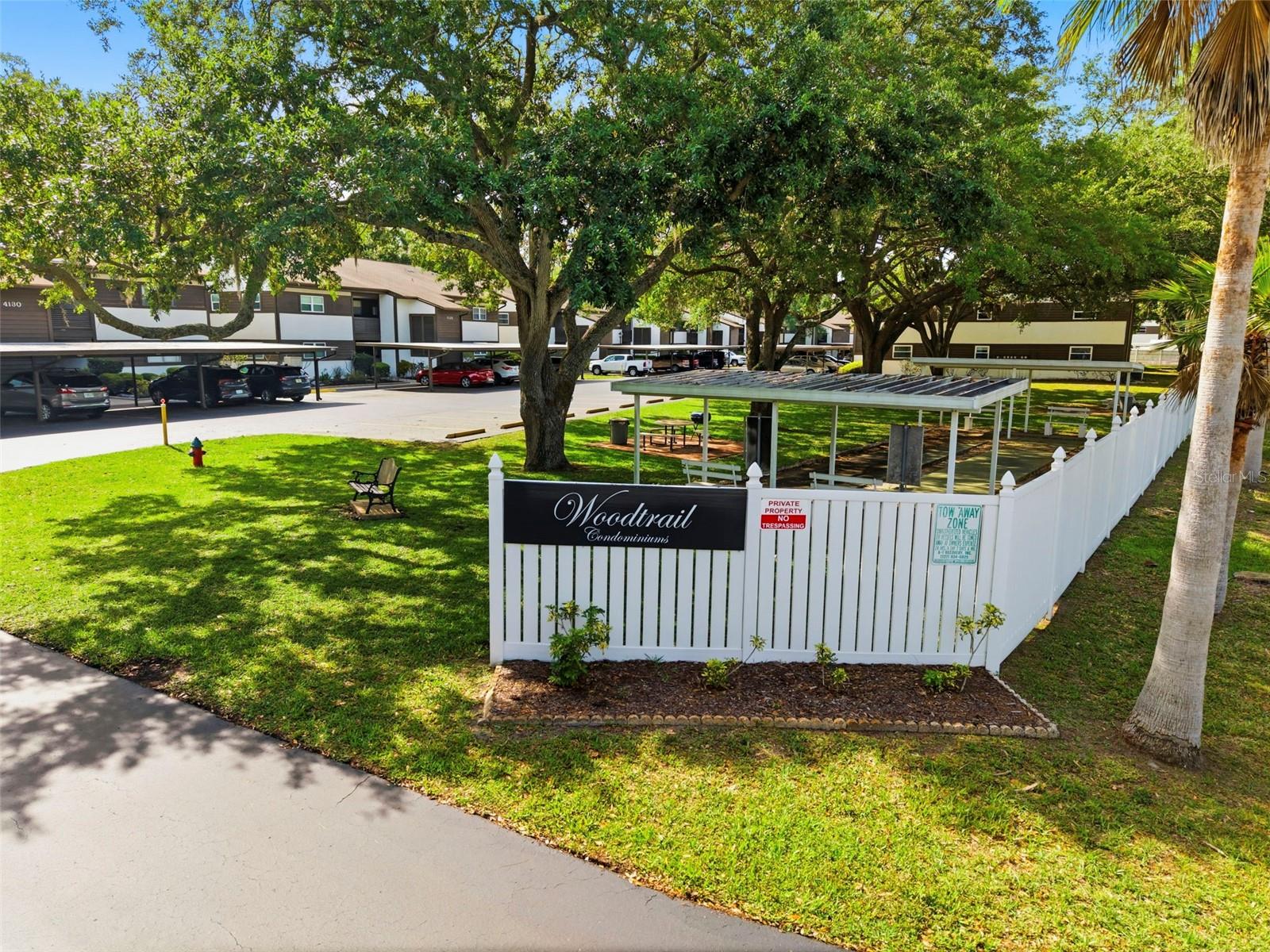 WOODTRAIL CONDO - Residential