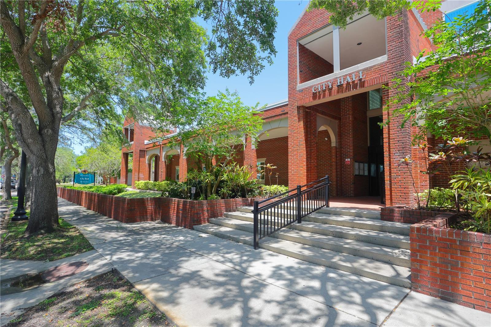 WOODTRAIL CONDO - Residential