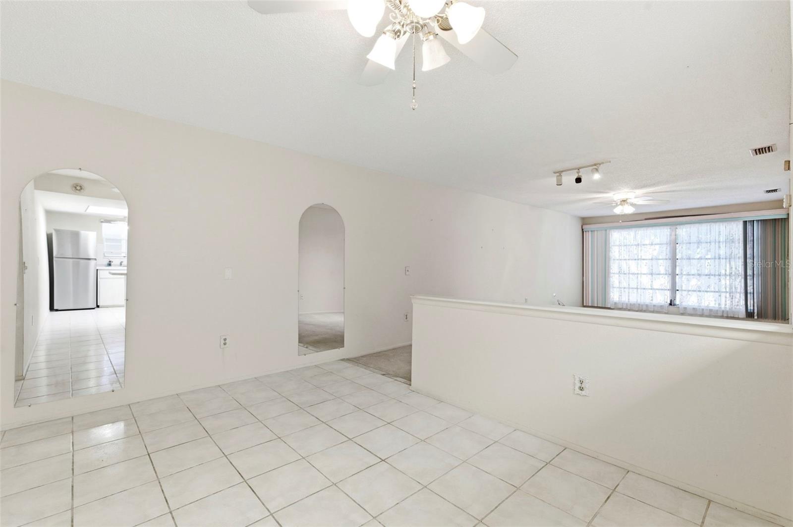 WOODTRAIL CONDO - Residential