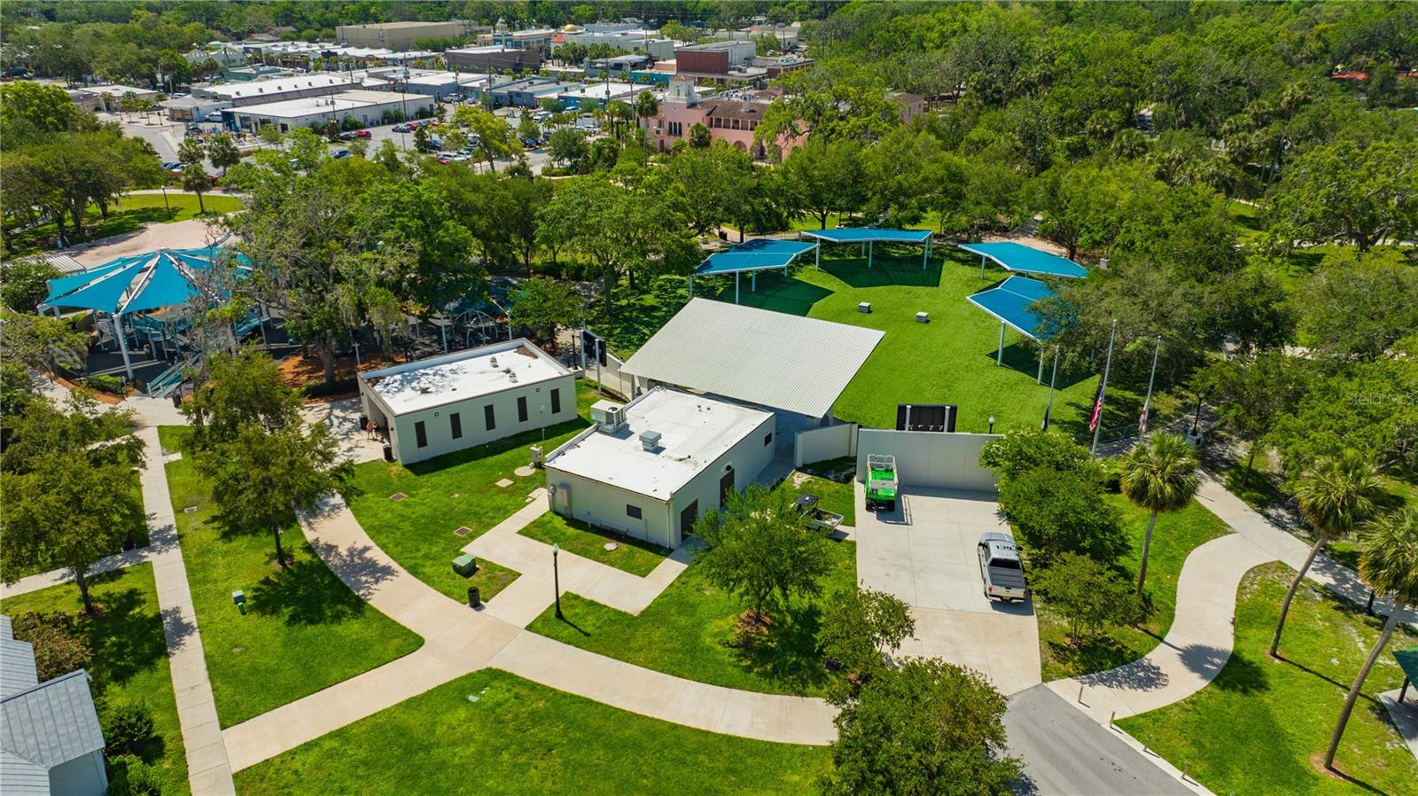 WOODTRAIL CONDO - Residential