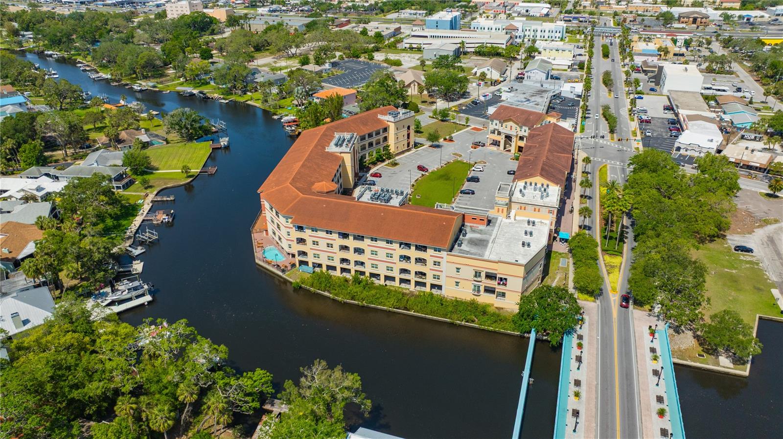 WOODTRAIL CONDO - Residential