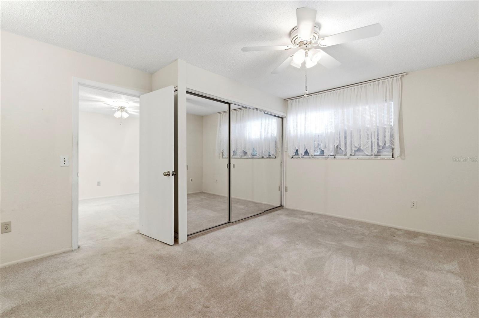 WOODTRAIL CONDO - Residential