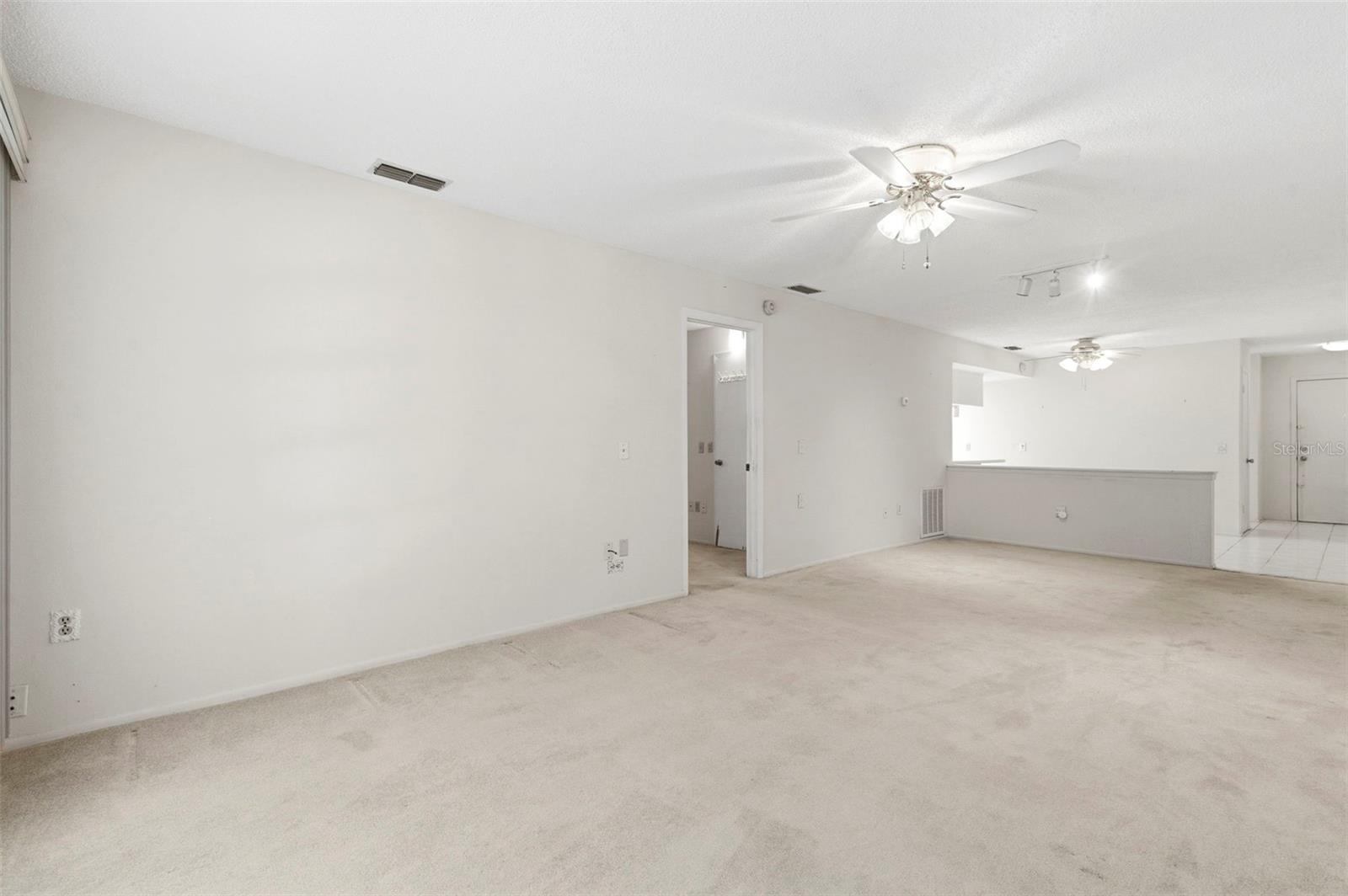 WOODTRAIL CONDO - Residential