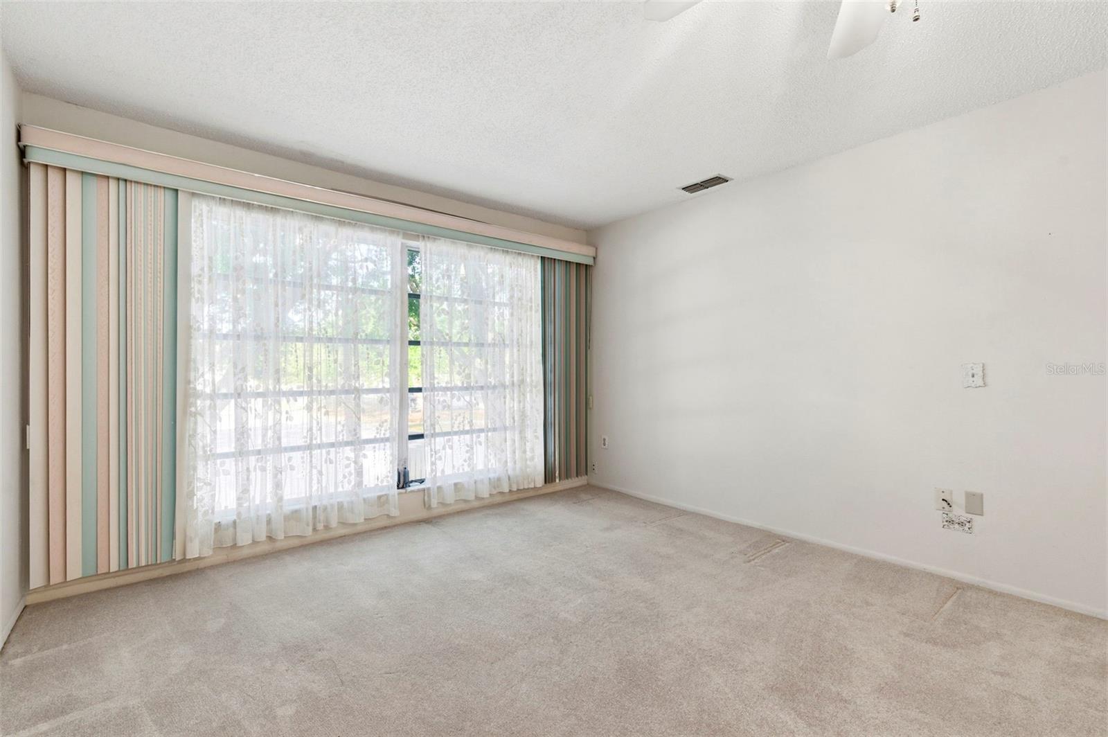 WOODTRAIL CONDO - Residential