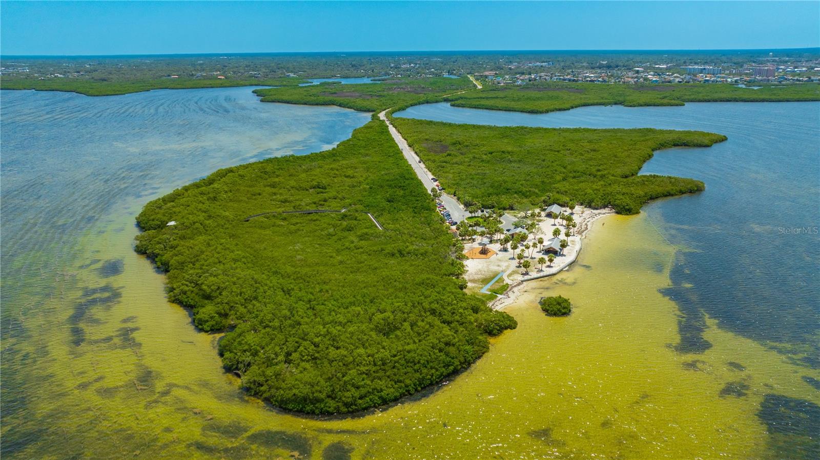 WOODTRAIL CONDO - Residential