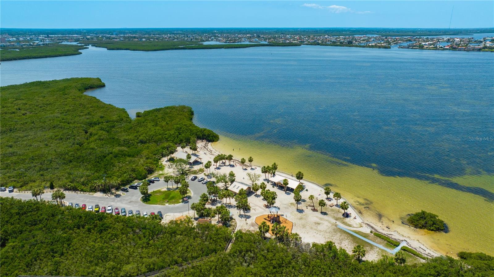 WOODTRAIL CONDO - Residential