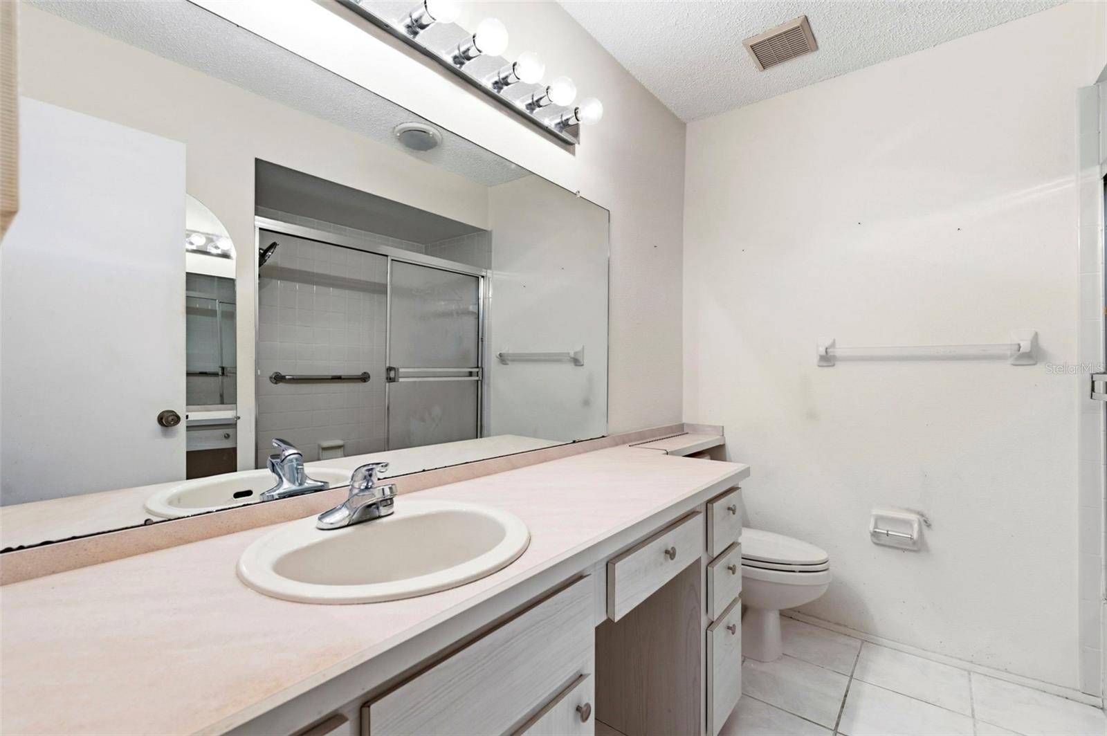 WOODTRAIL CONDO - Residential