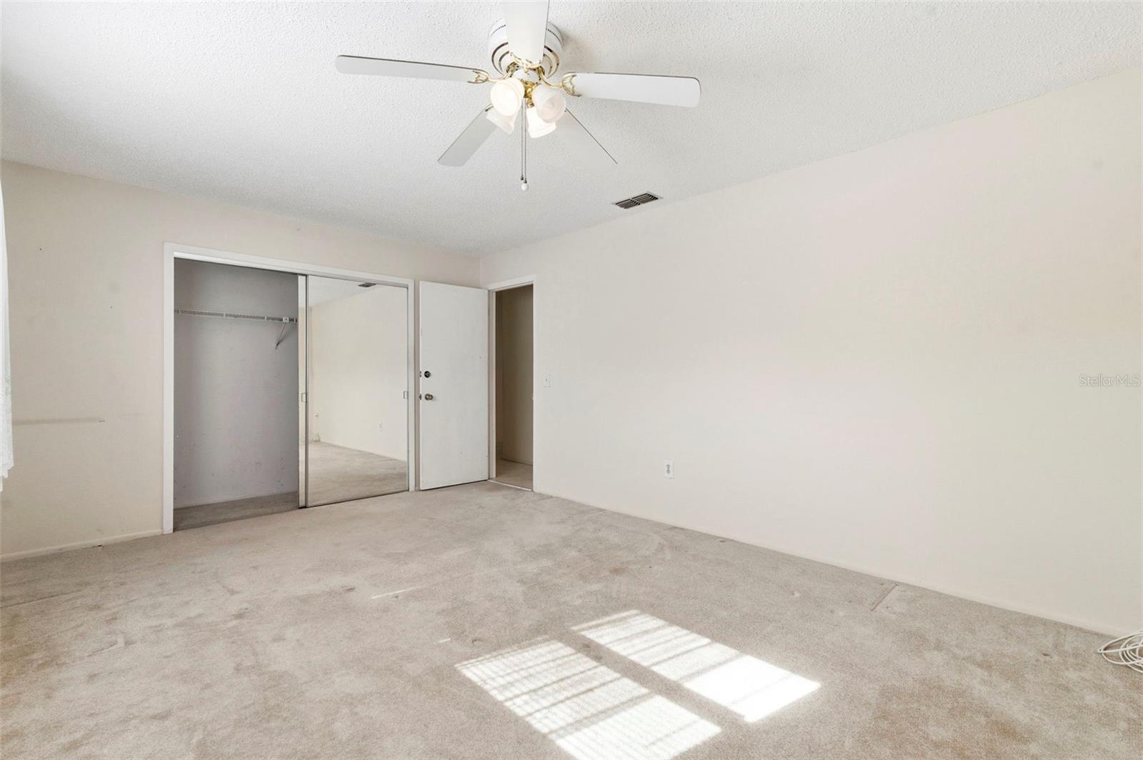 WOODTRAIL CONDO - Residential