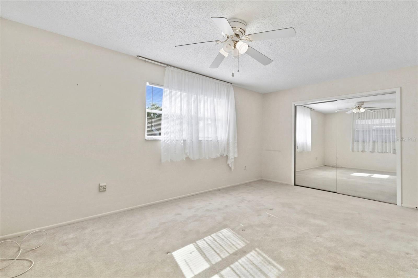 WOODTRAIL CONDO - Residential