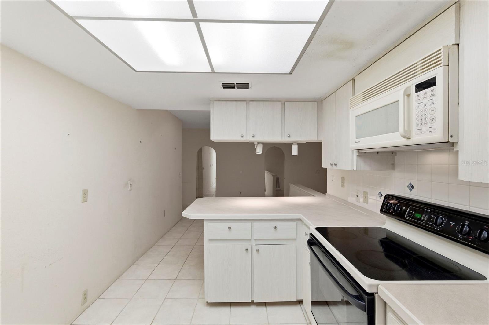 WOODTRAIL CONDO - Residential