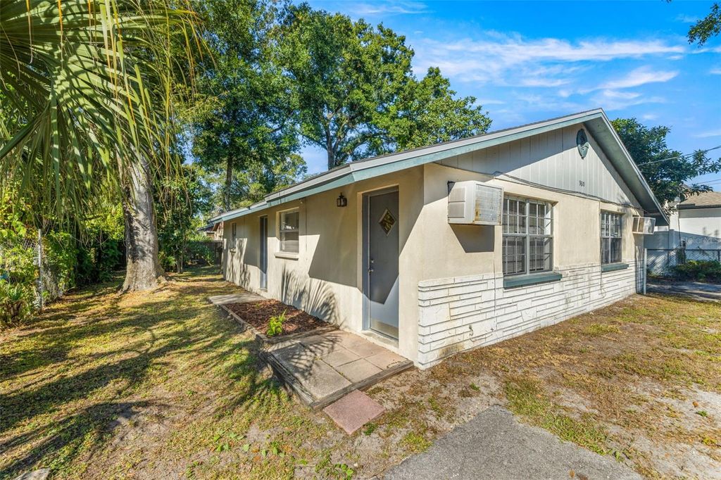 Photo of 9610 N 12th Street, Tampa, FL 33612 (MLS # TB8443030)