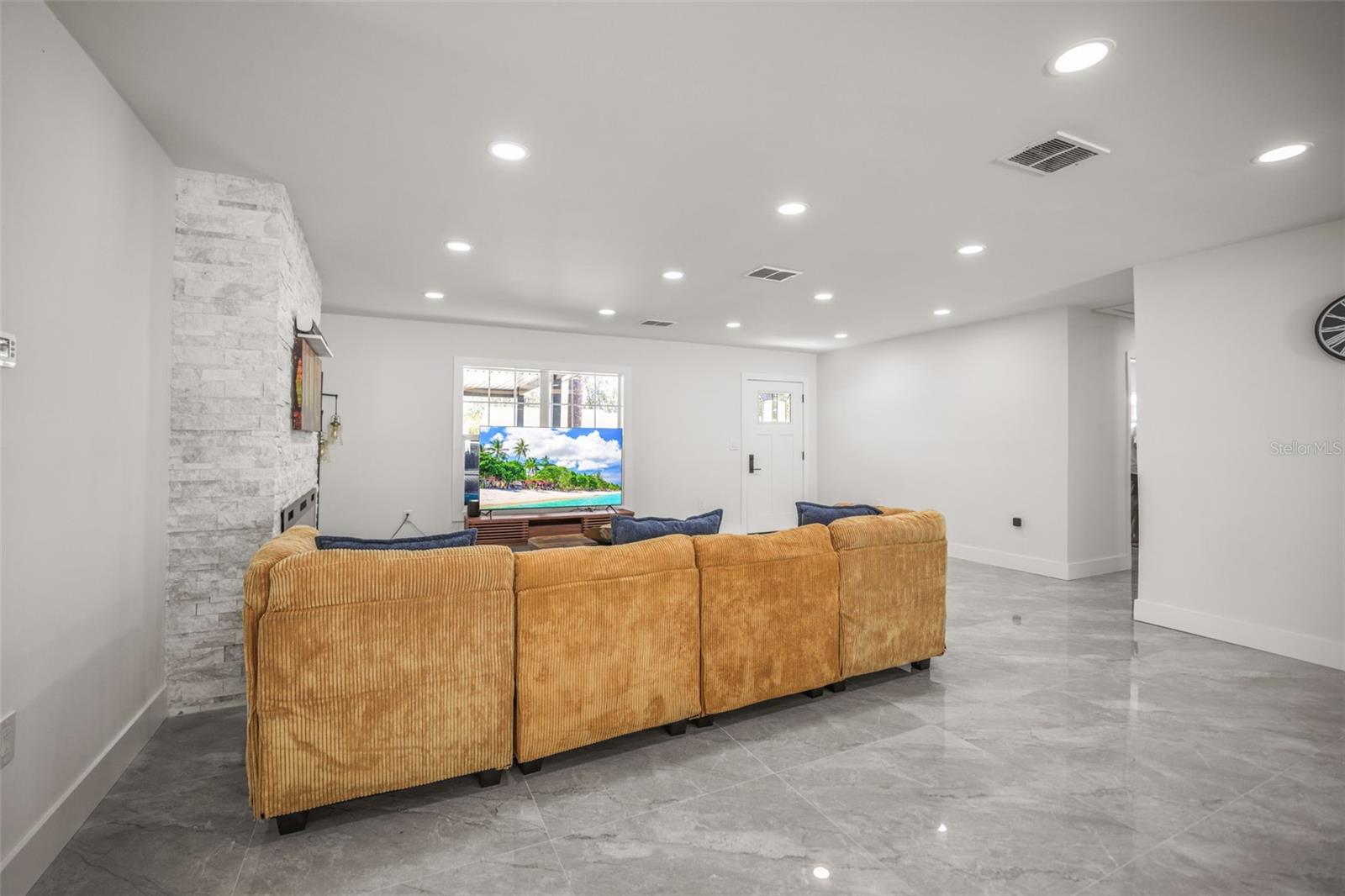 SHORE ACRES OVERLOOK SEC - Residential