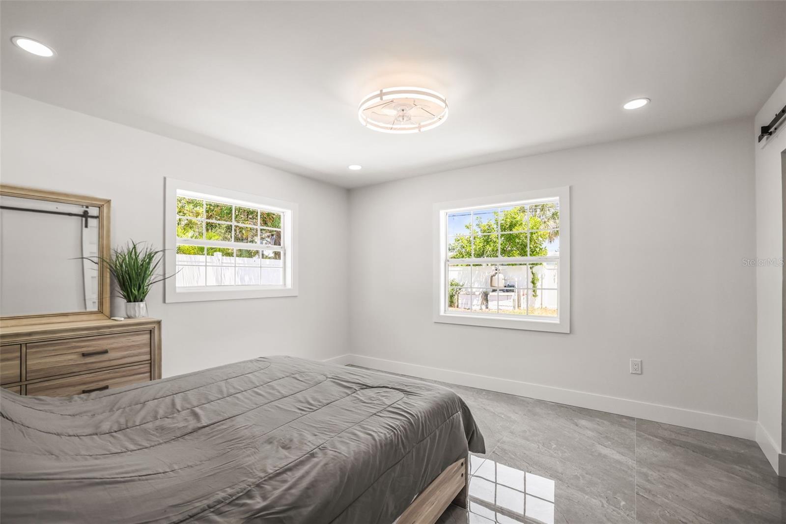 SHORE ACRES OVERLOOK SEC - Residential