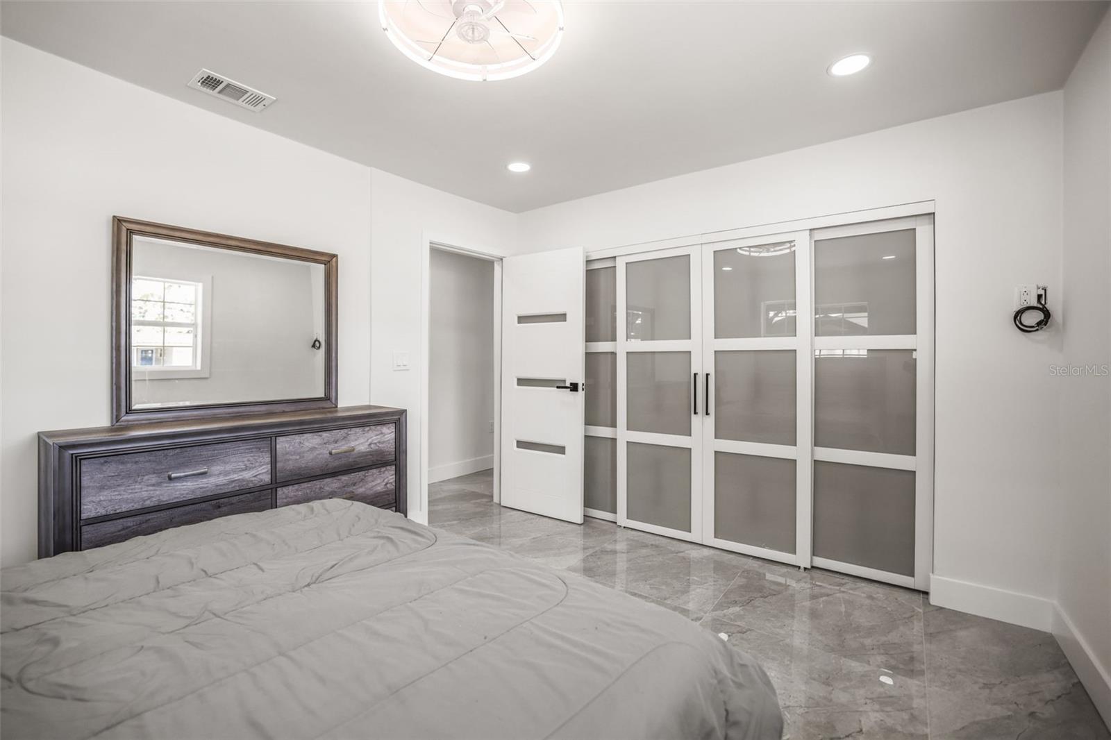 SHORE ACRES OVERLOOK SEC - Residential