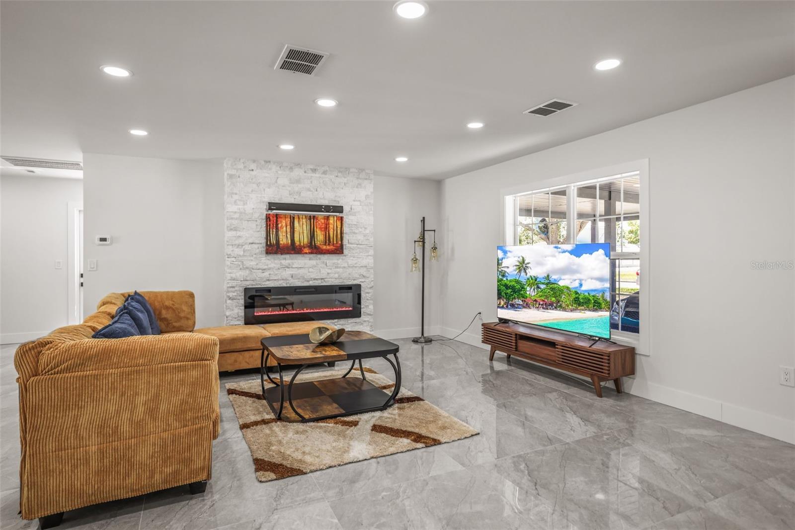 SHORE ACRES OVERLOOK SEC - Residential