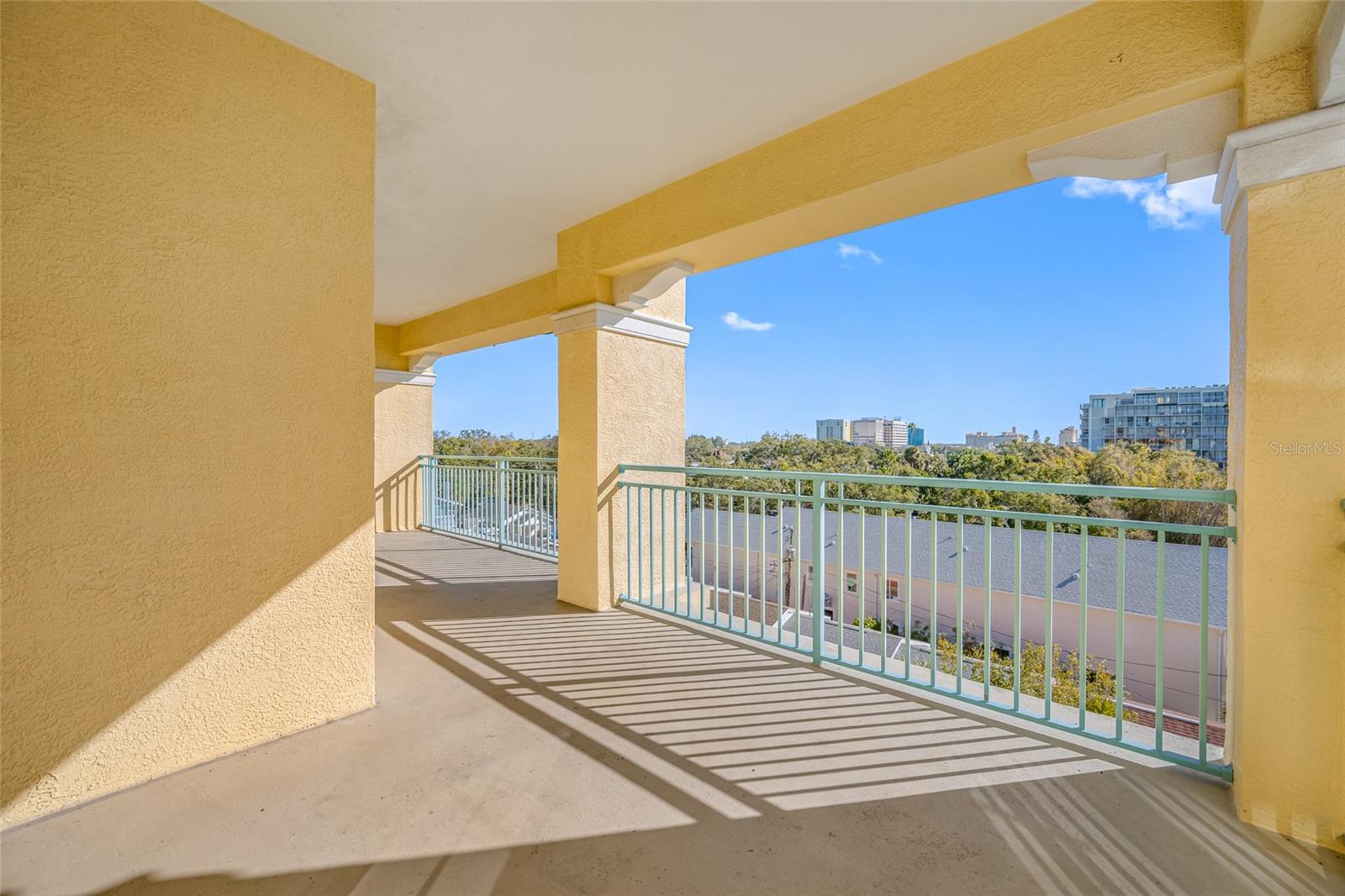 BAYVIEW CONDO CLEARWATER - Residential