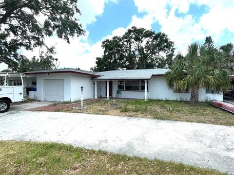 4546 HUNTINGTON STREET NE ST PETERSBURG FL 33703
