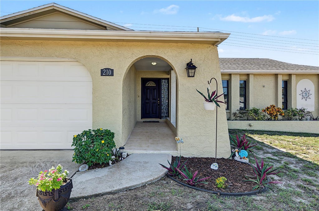 Photo of 210 Leafwood Road, Tarpon Springs, FL 34689 (MLS # TB8552910)