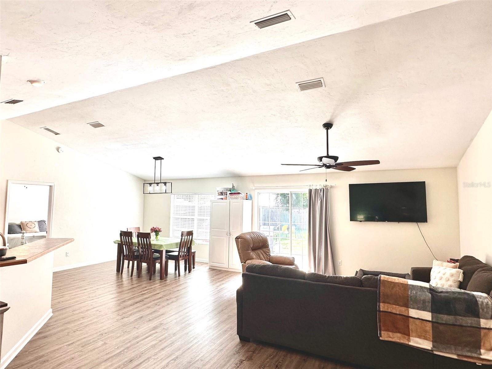 299 SE FOREST TERRACE