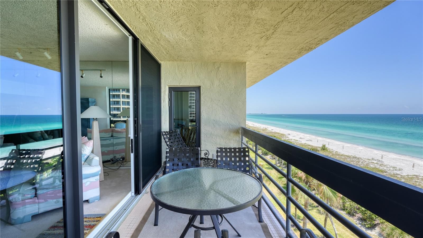 BEACHPLACE I - Residential