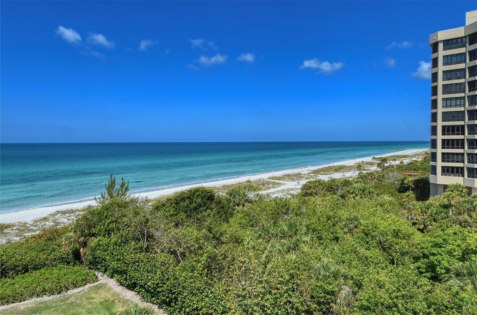 BEACHPLACE I - Residential