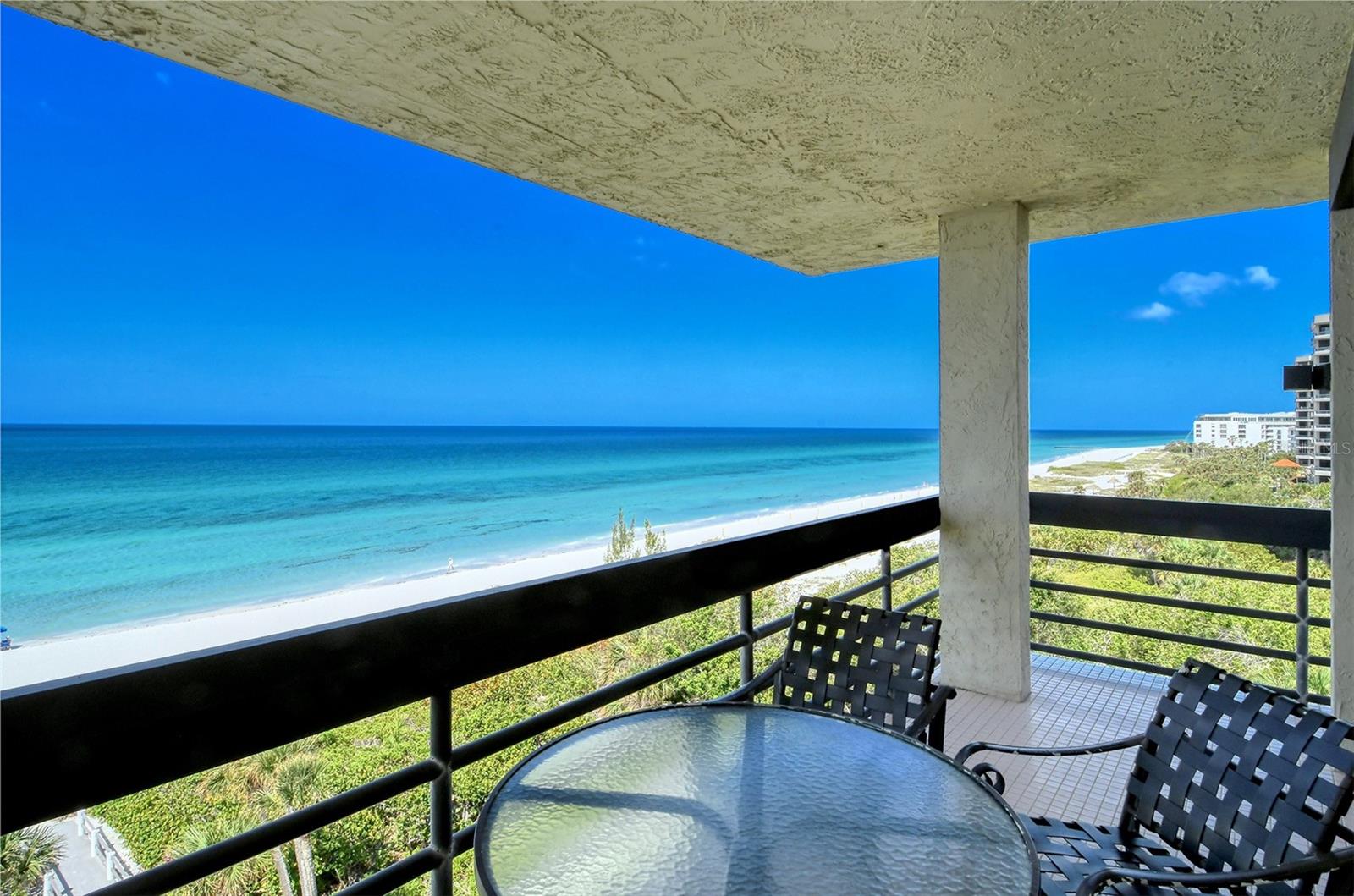 BEACHPLACE I - Residential