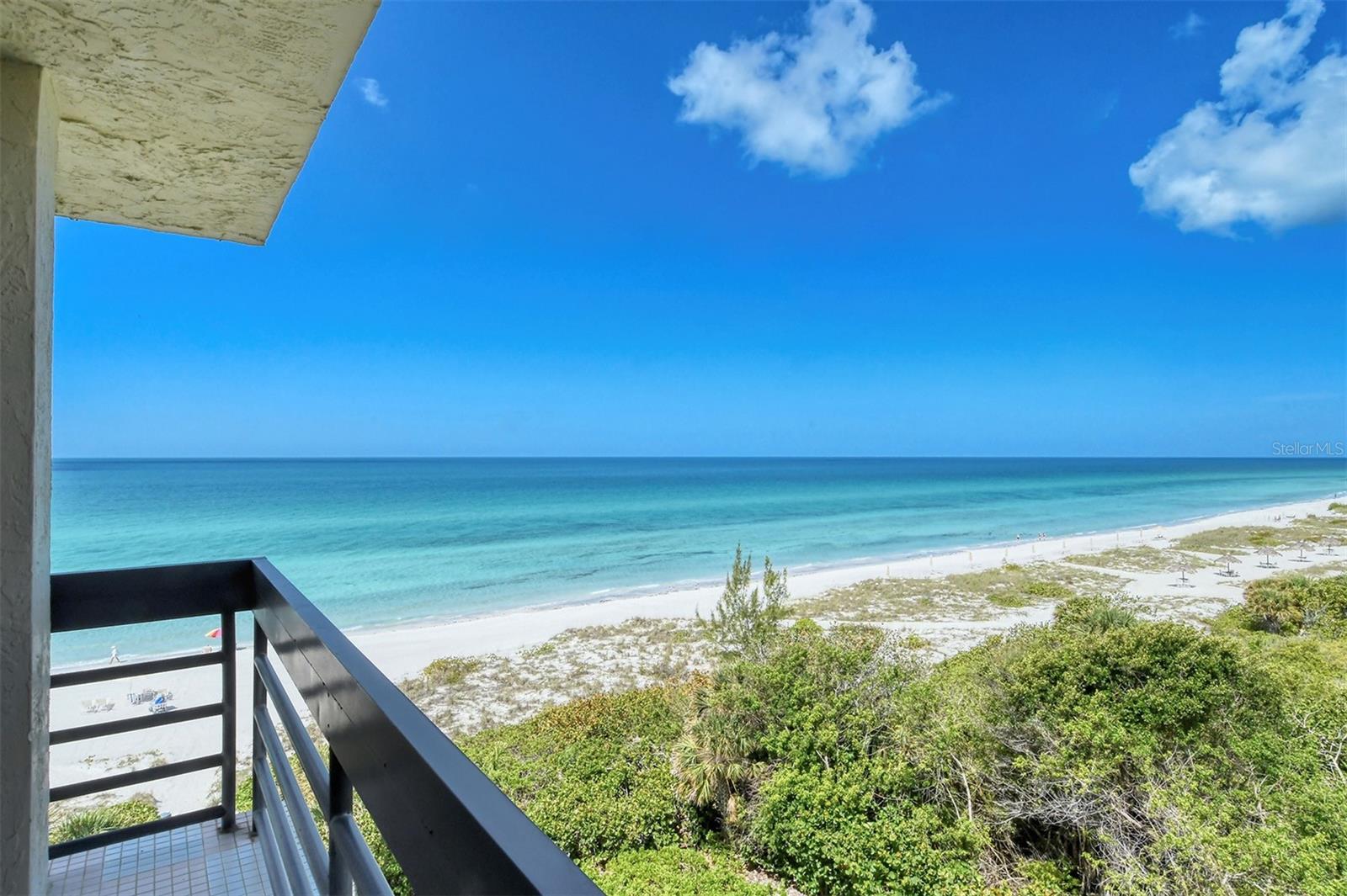 BEACHPLACE I - Residential