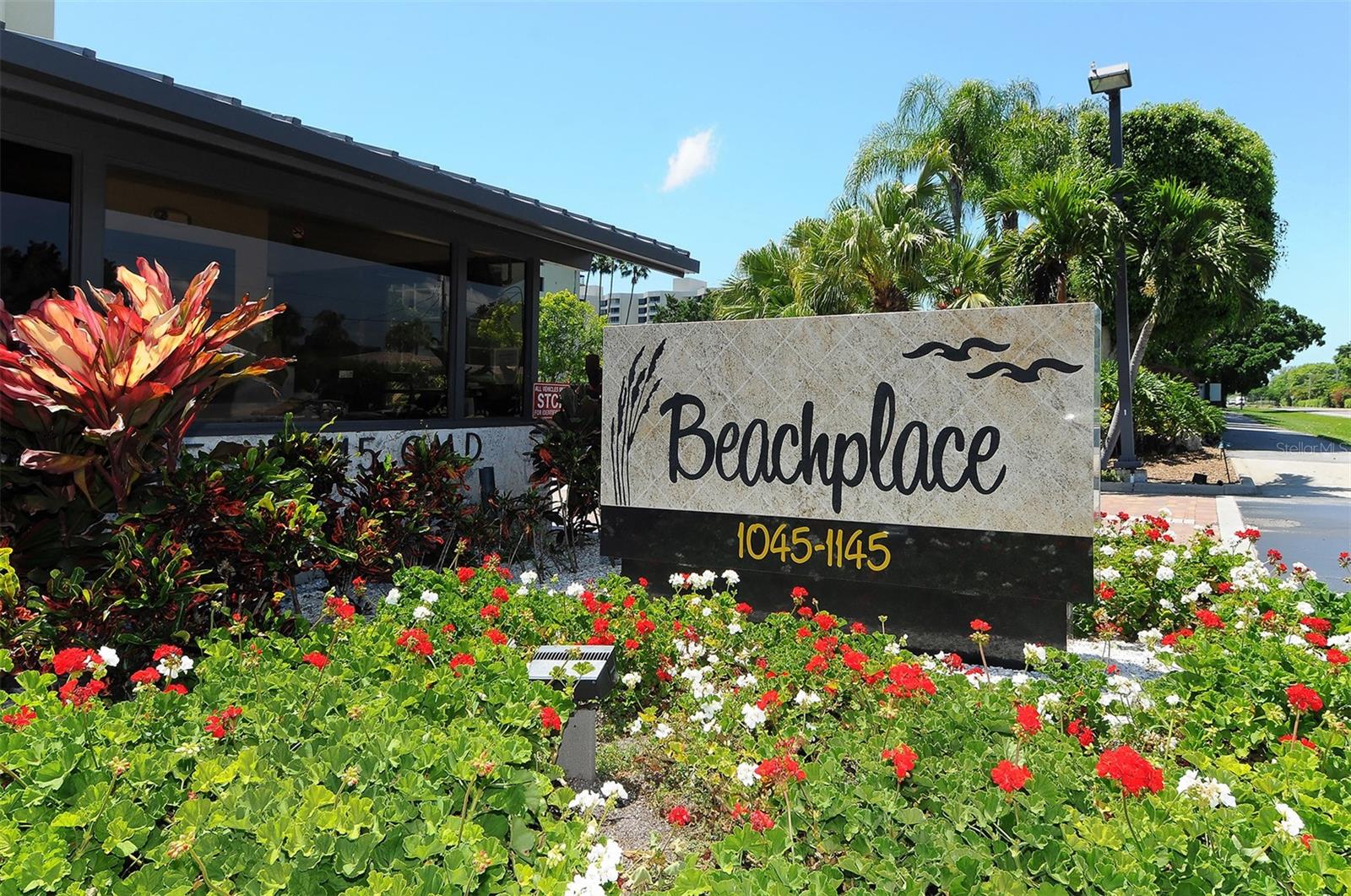 BEACHPLACE I - Residential