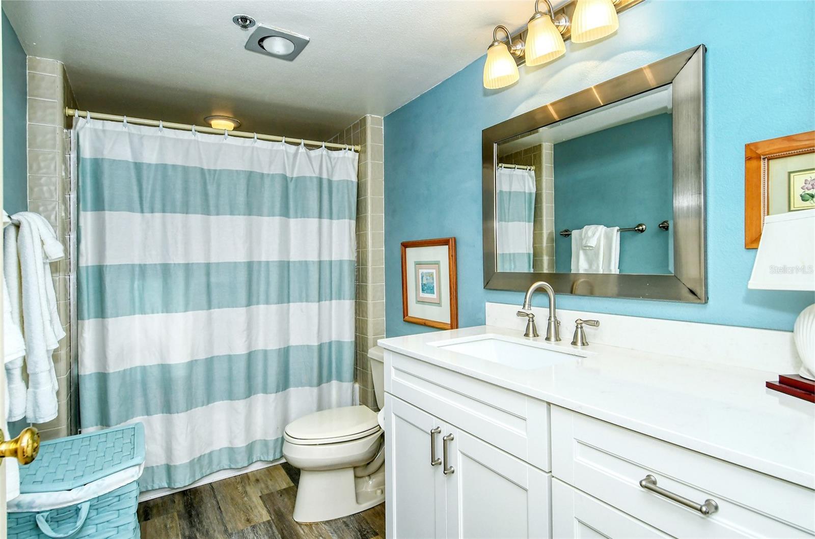 BEACHPLACE I - Residential