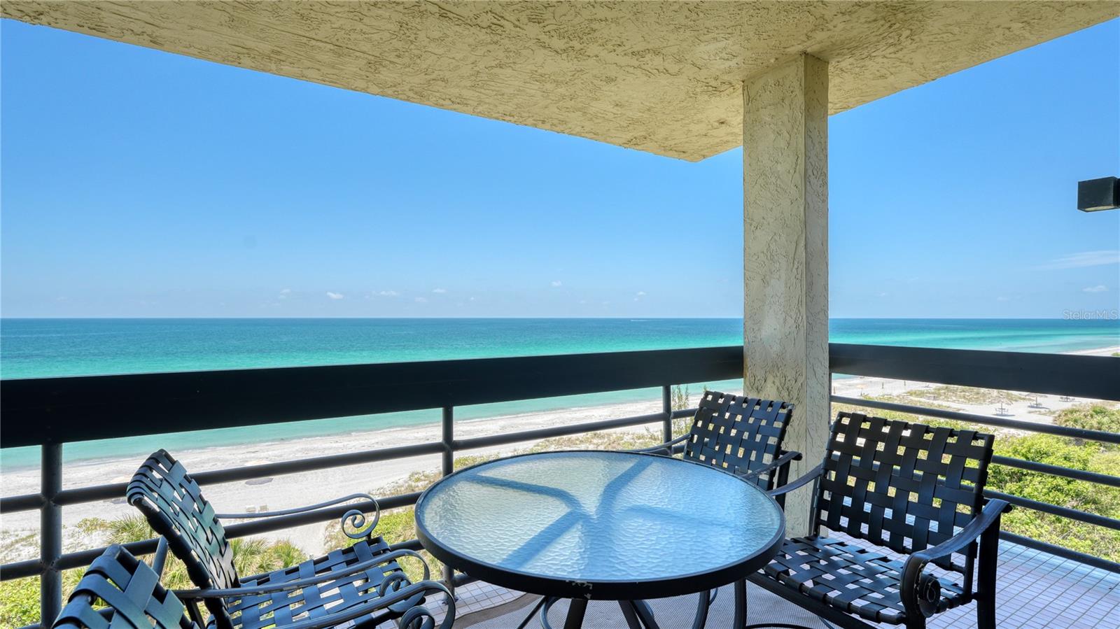 BEACHPLACE I - Residential