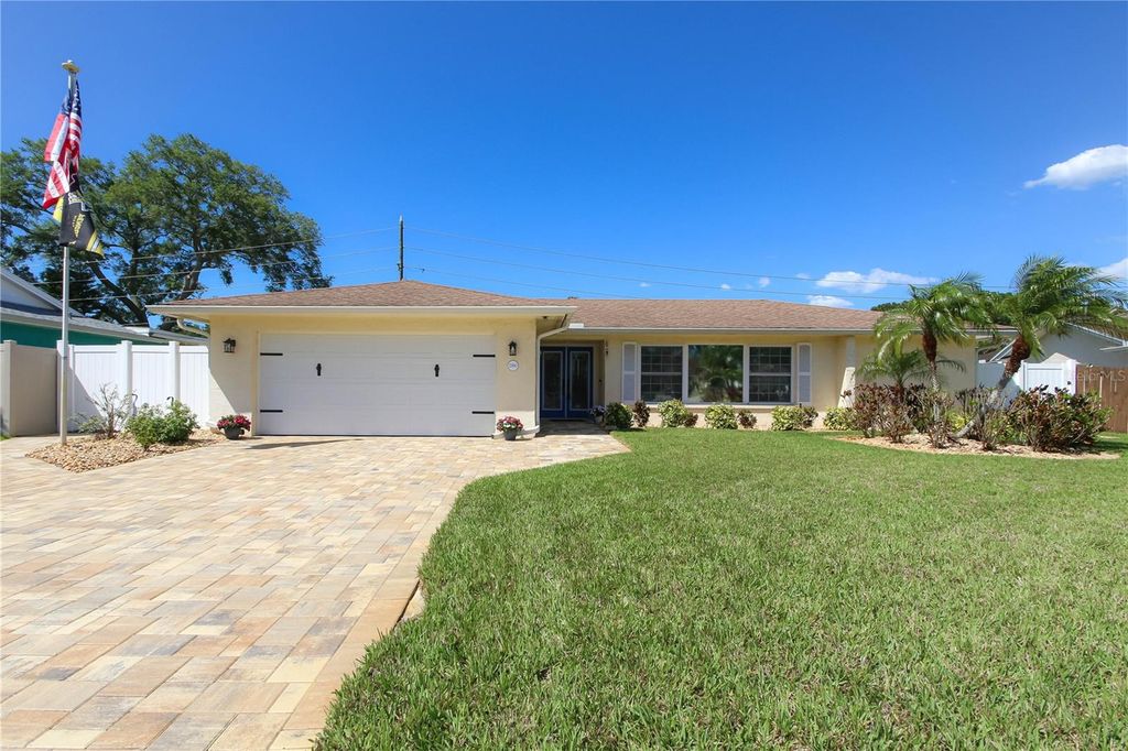 Photo of 2990 Meadow Oak Drive N, Clearwater, FL 33761 (MLS # TB8495098)
