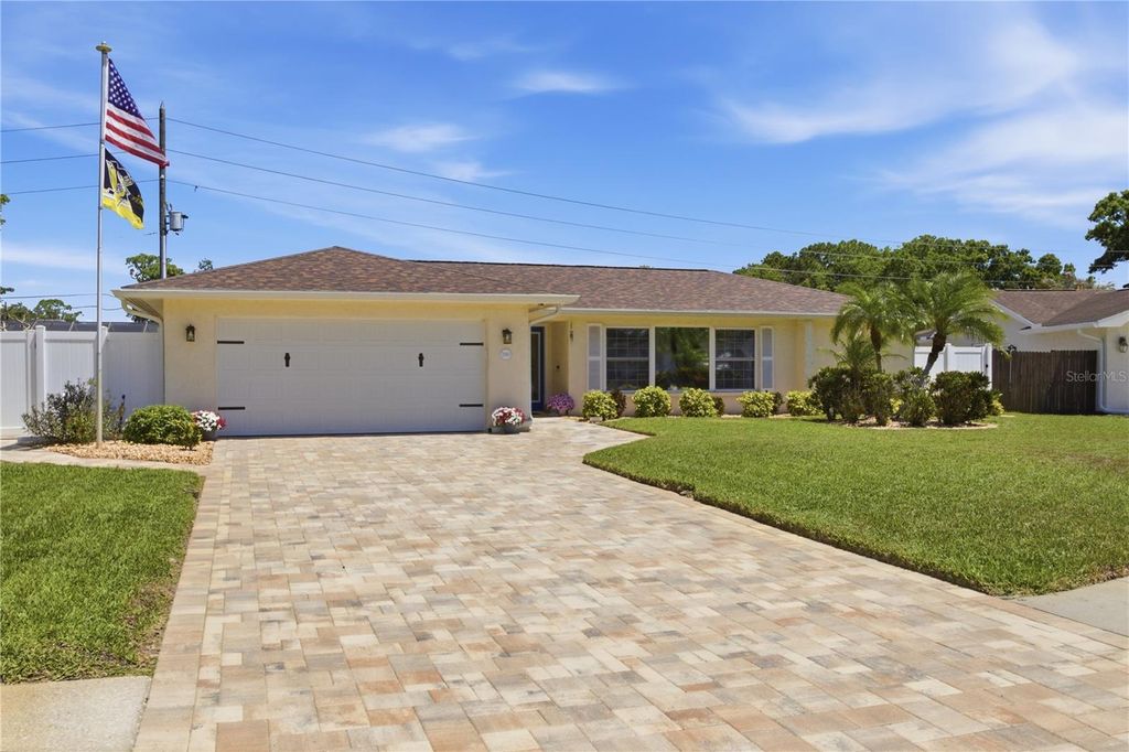 Photo of 2990 Meadow Oak Drive N, Clearwater, FL 33761 (MLS # TB8495098)
