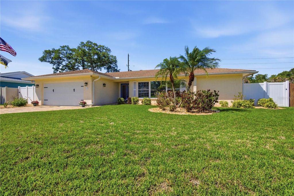 Photo of 2990 Meadow Oak Drive N, Clearwater, FL 33761 (MLS # TB8495098)