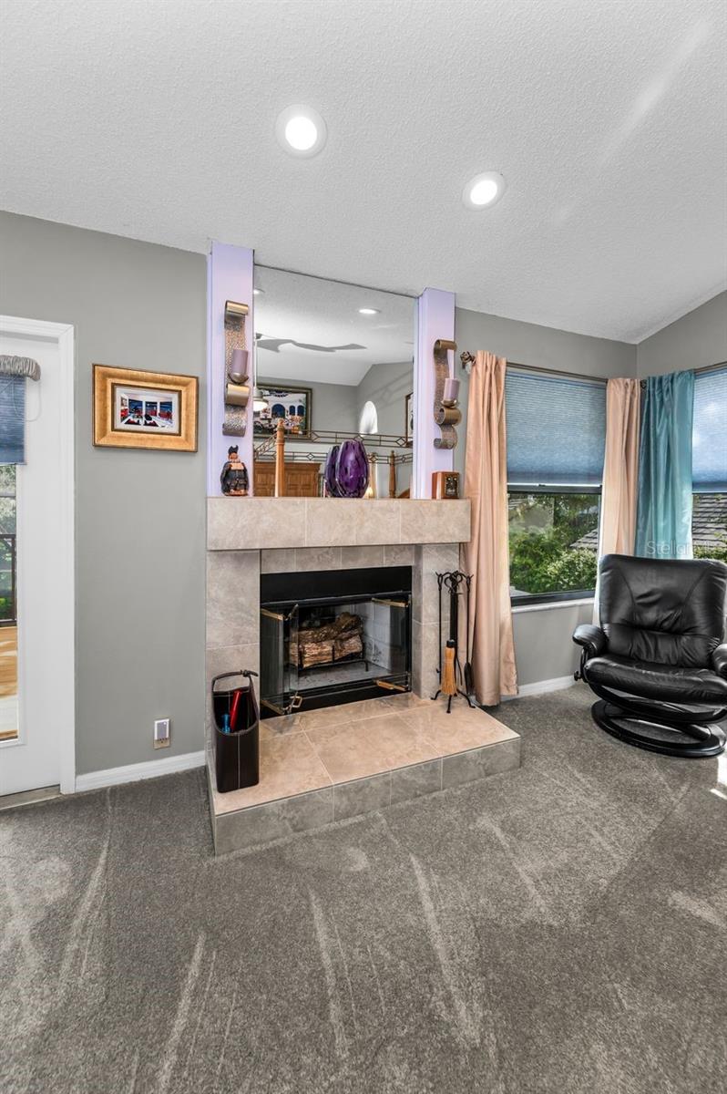 WEATHERSTONE - Residential