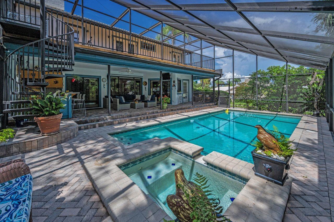 WEATHERSTONE - Residential
