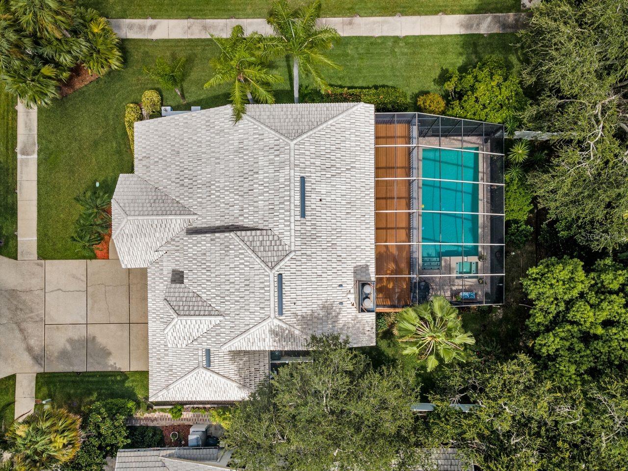 110 WOODCREEK DRIVE S