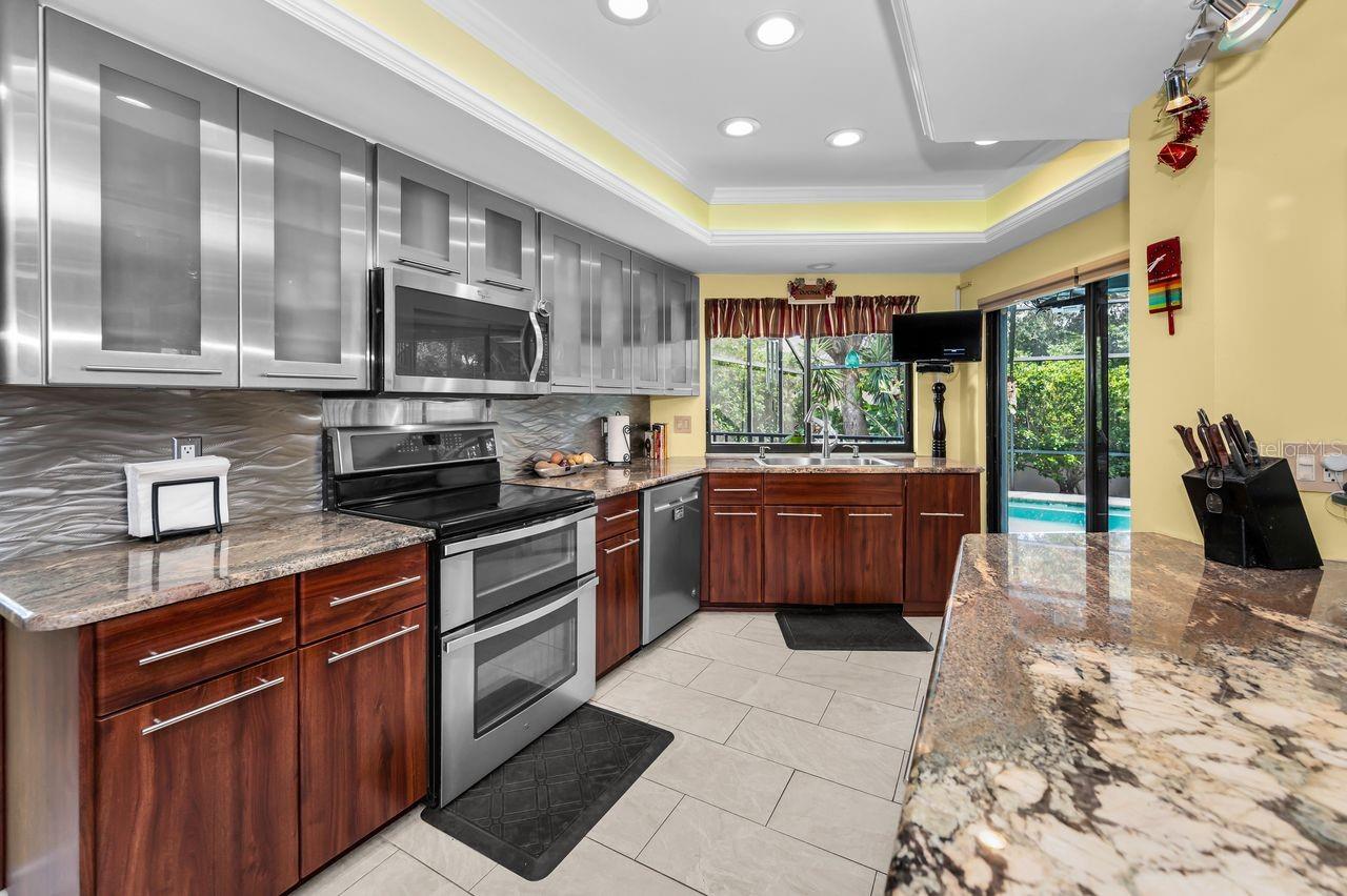 WEATHERSTONE - Residential