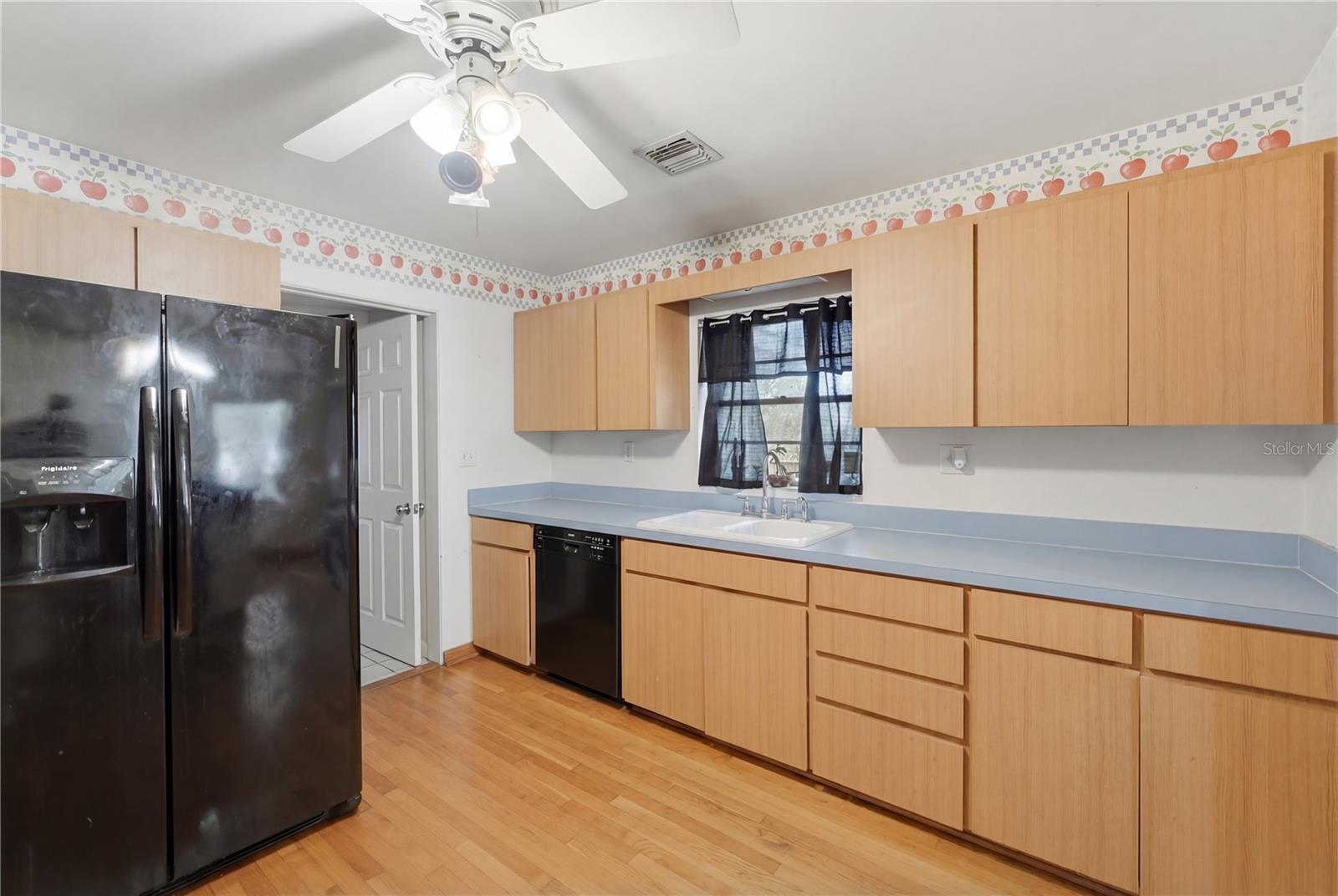 EAST EL OTIS PARK REP - Residential