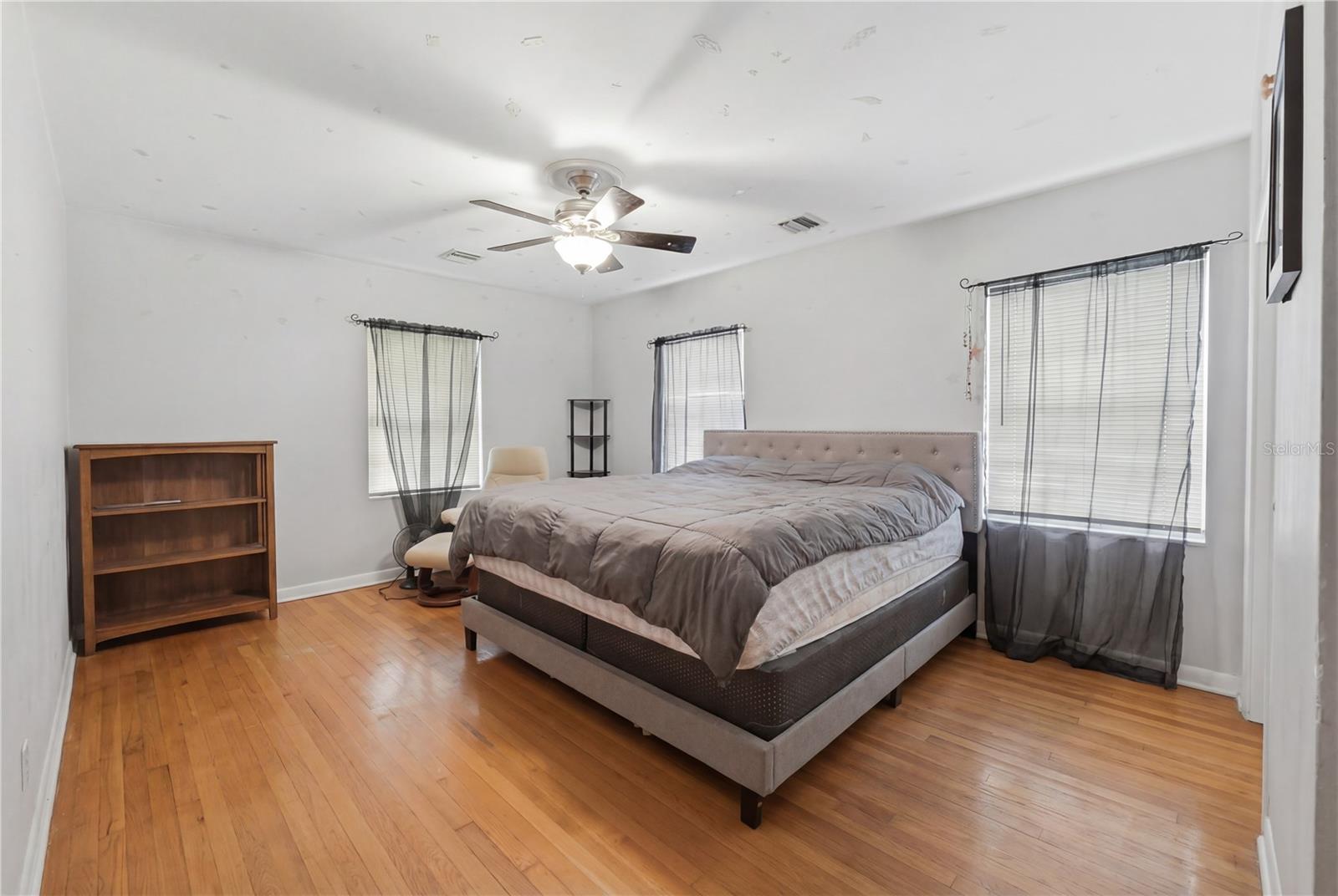 EAST EL OTIS PARK REP - Residential