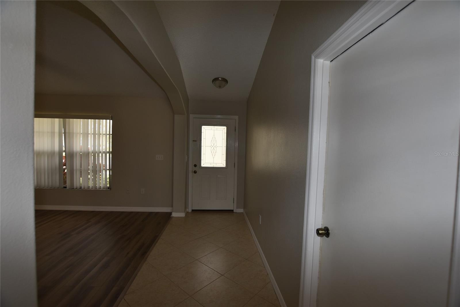 CANOE CREEK LAKES UNIT 1 - Residential Lease