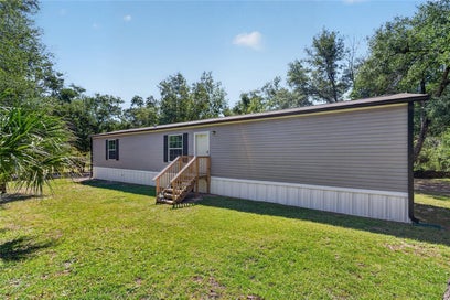18850 SE 93RD STREET OCKLAWAHA FL 32179